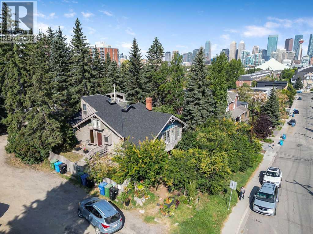 2629 Erlton St SW, Calgary, AB T2S 2W2