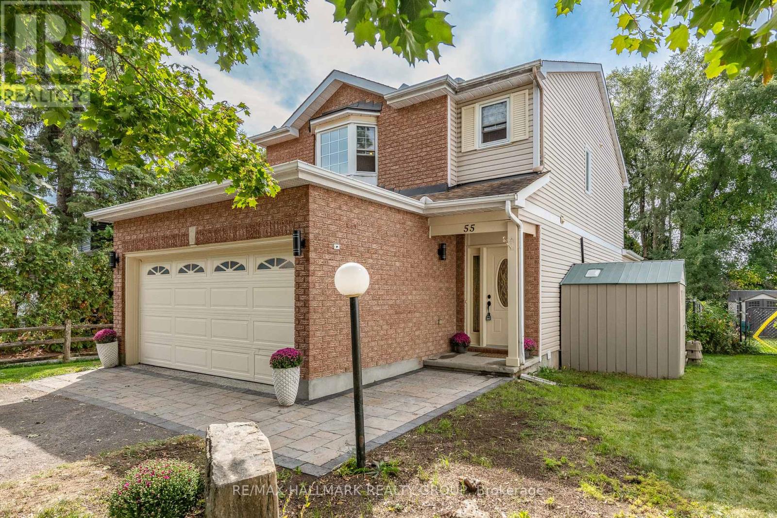 55 Willow Glen Dr, Ottawa, ON K2M 1K9