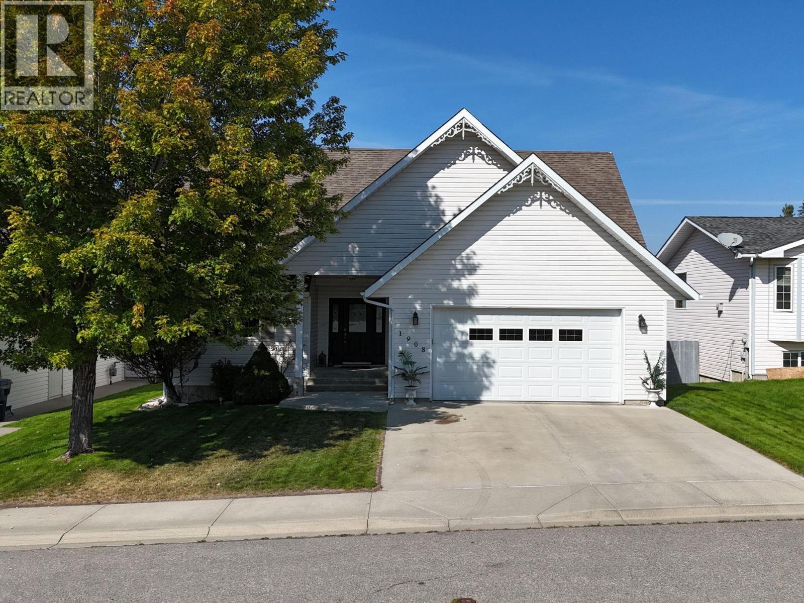 1908 12th Street South, Cranbrook, BC V1C 6M7