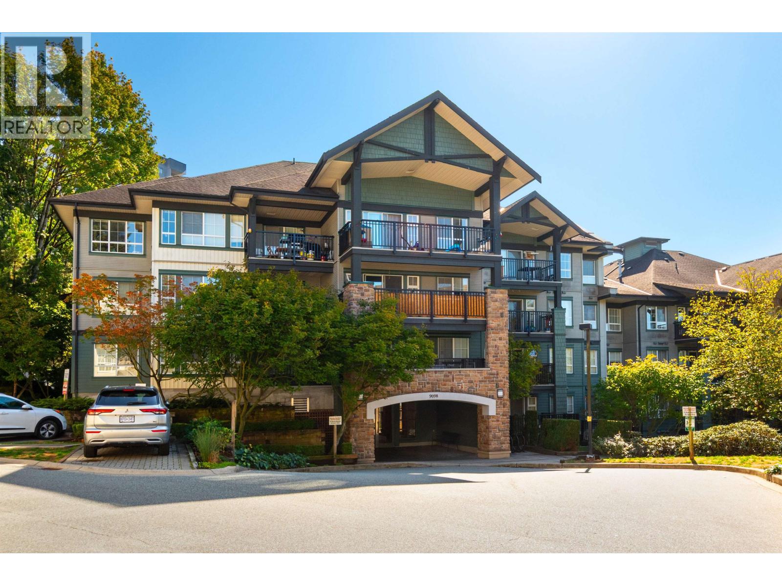 9098 Halston Court Unit 213, Burnaby, BC V3N 0A6