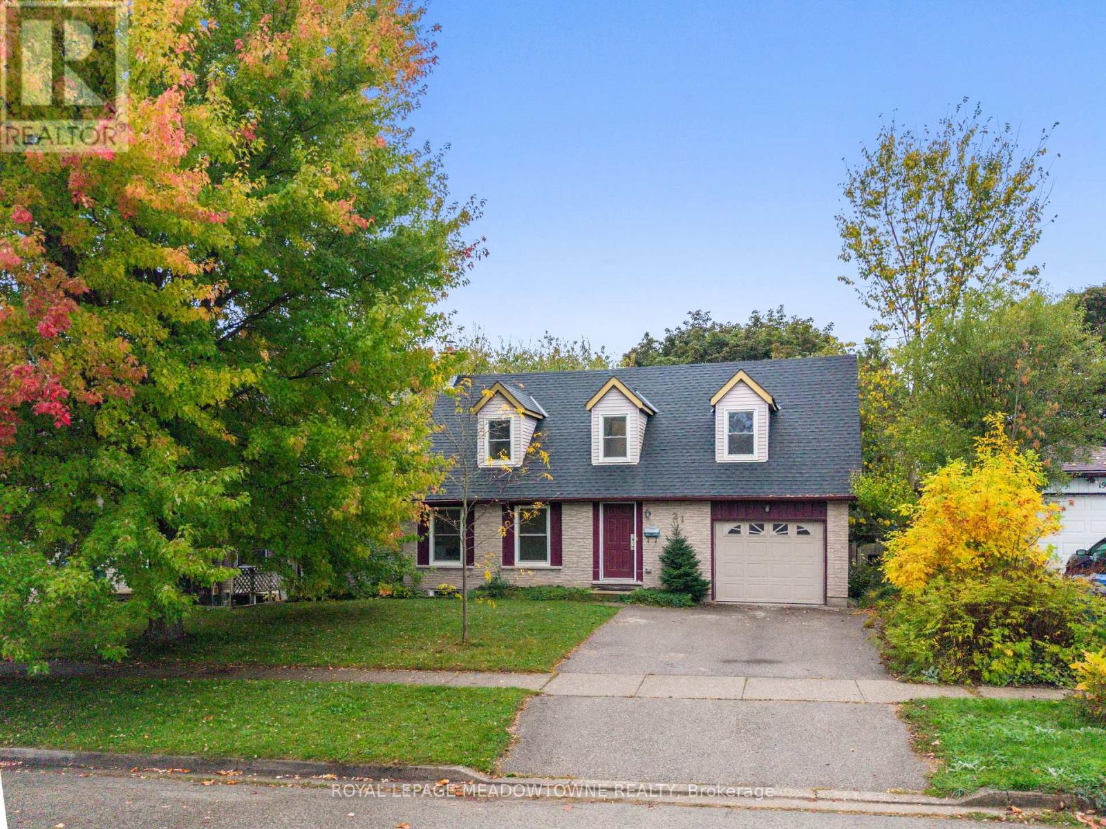 21 Briarlea Rd, Guelph Kortright West, ON N1G 3H4
