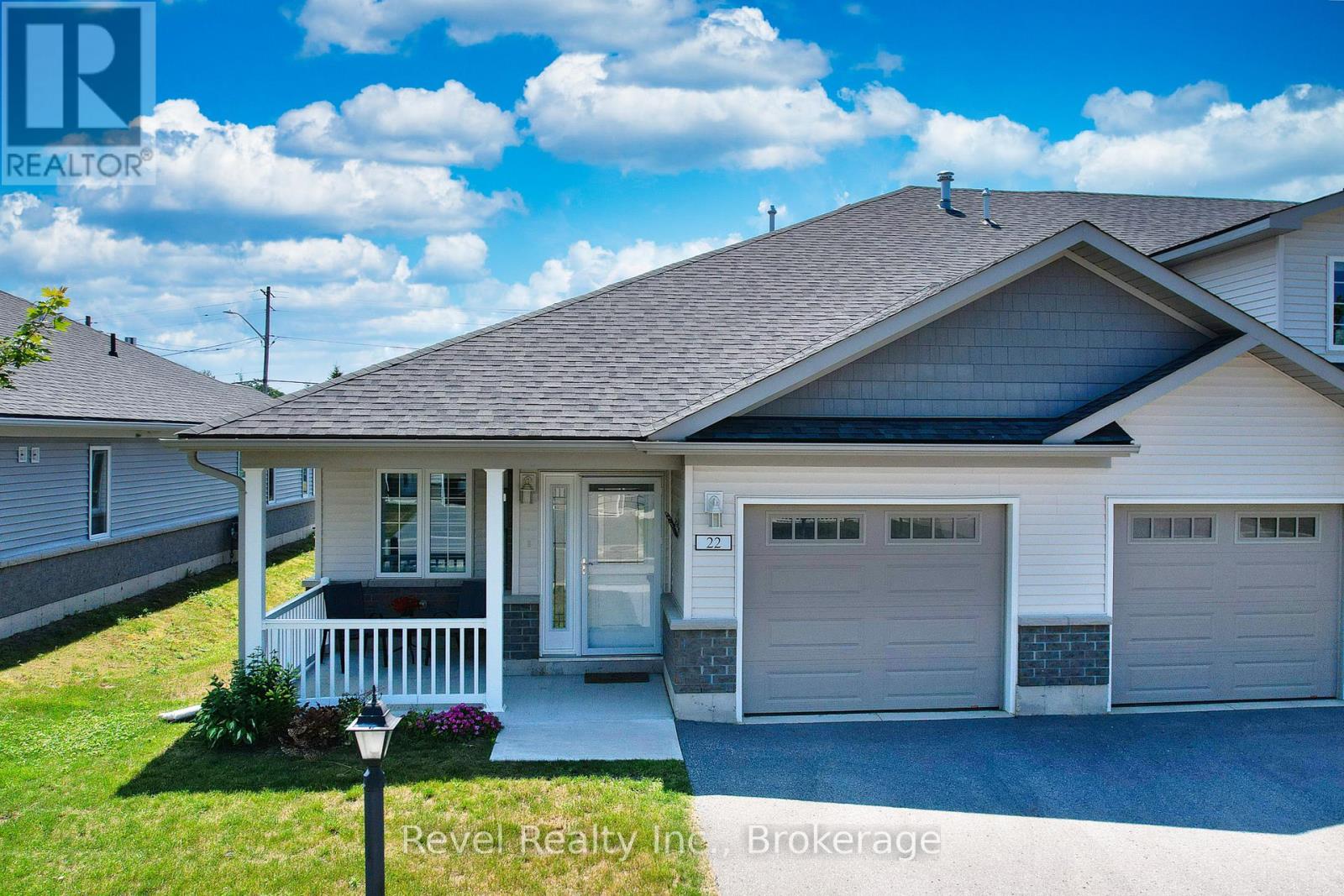 22 Ivy Cres, Wasaga Beach, ON L9Z 0H8