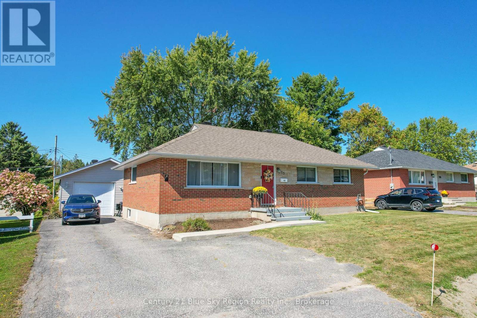 773 Mckay Ave, North Bay, ON P1B 8W1