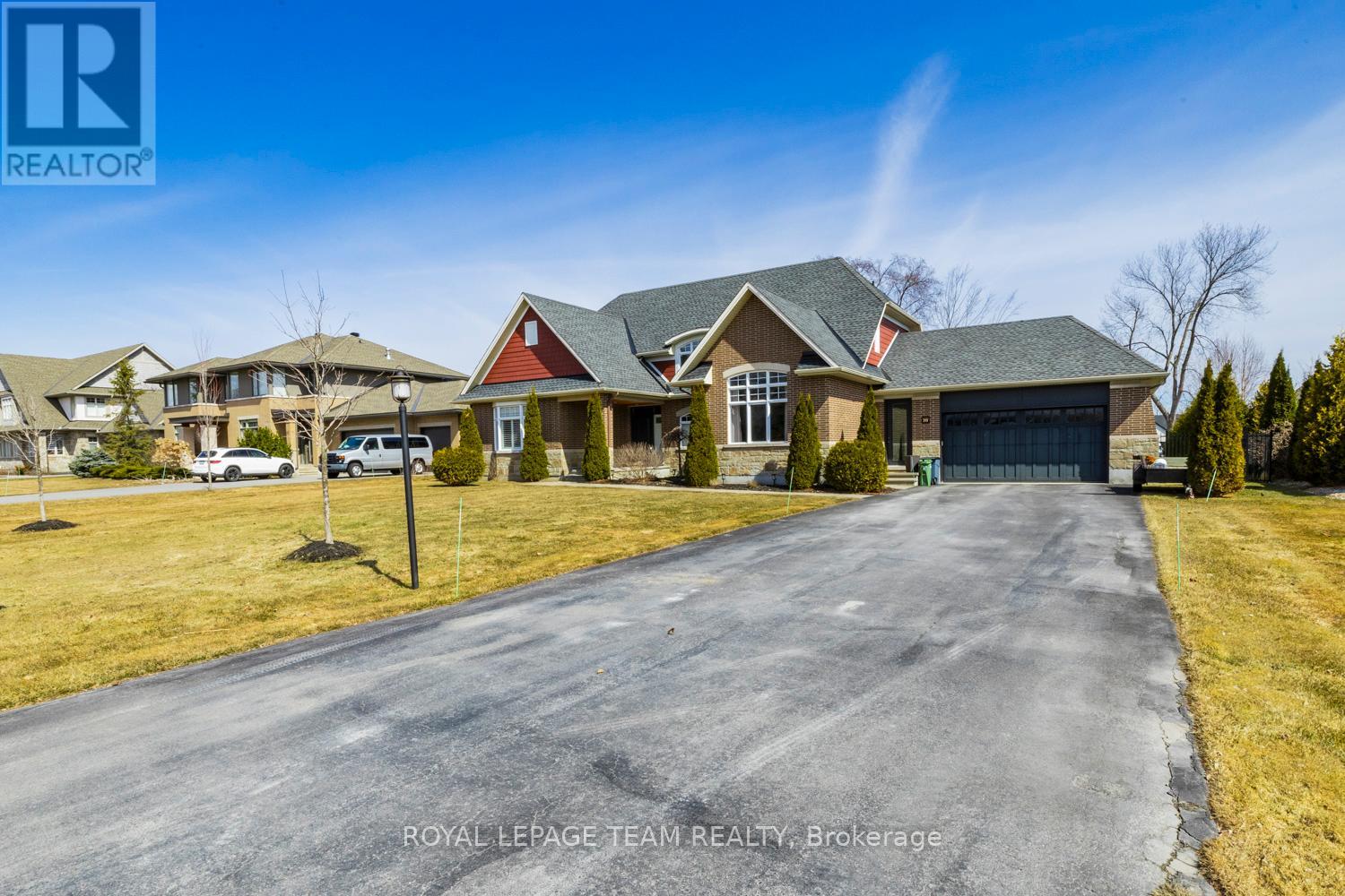 213 Cabrelle Pl E, Ottawa, ON K4M 0A9