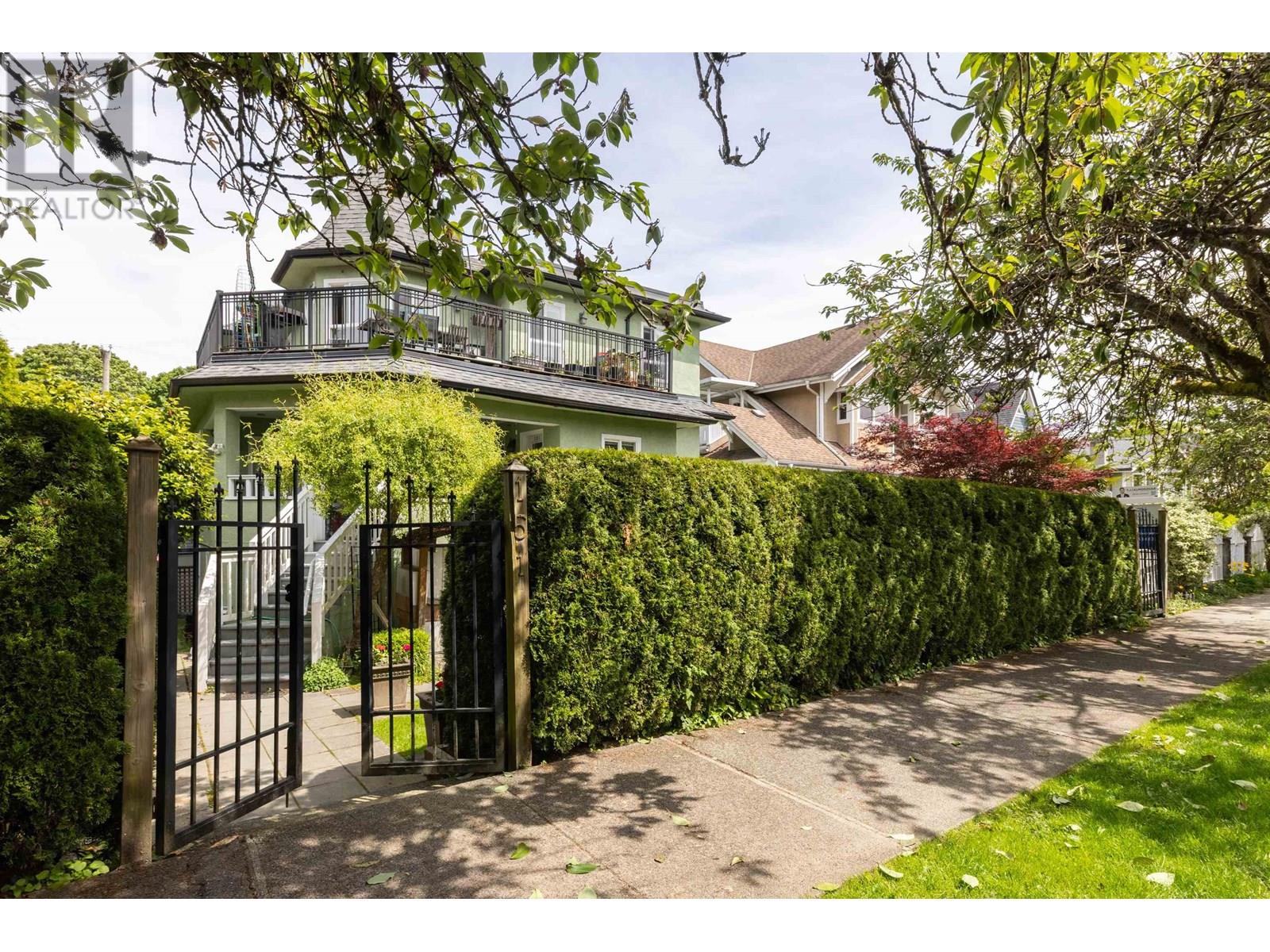 151 W 14th Ave, Vancouver, BC V5Y 1W8