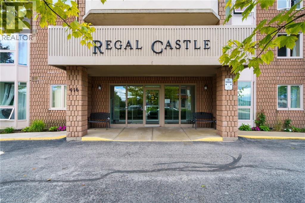 416 Limeridge Road Unit 213, Hamilton, ON L9A 2S7