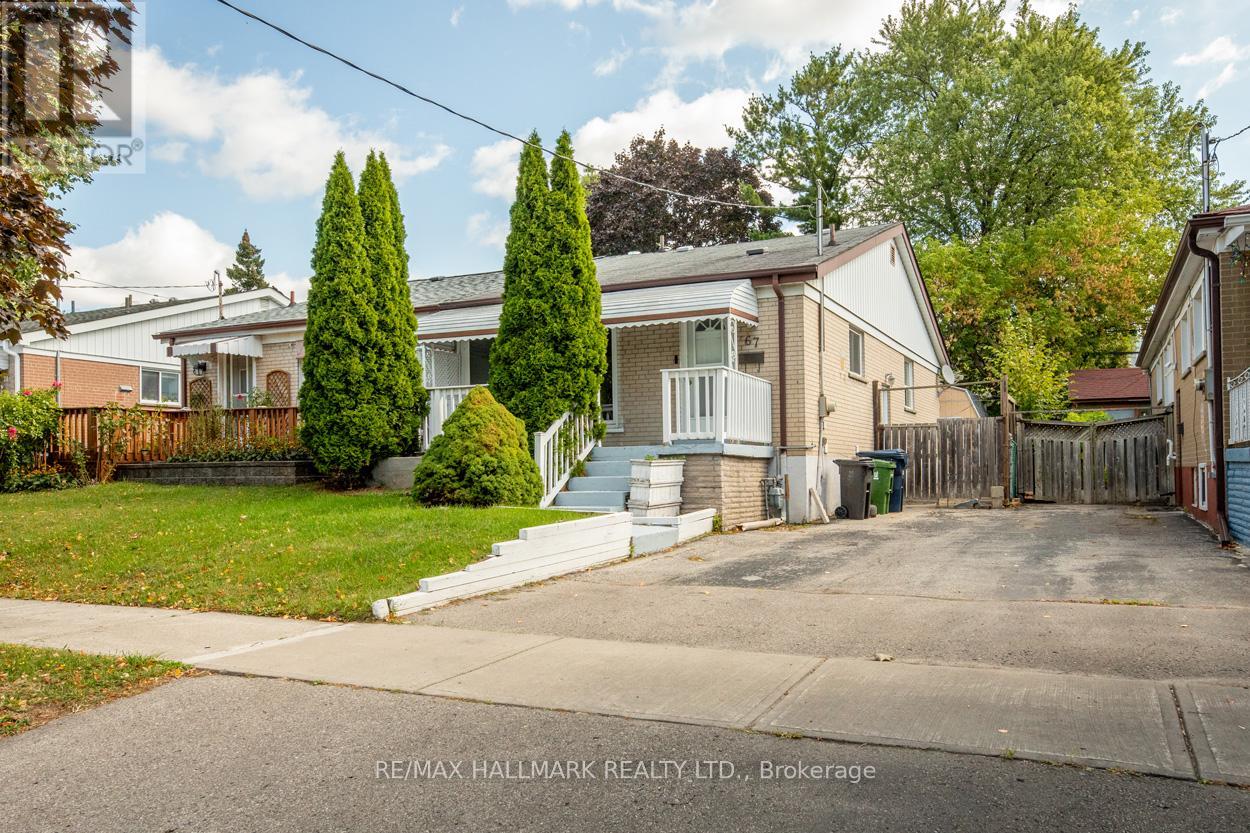 67 Trinnell Blvd, Toronto Clairlea-birchmount, ON M1L 1S6
