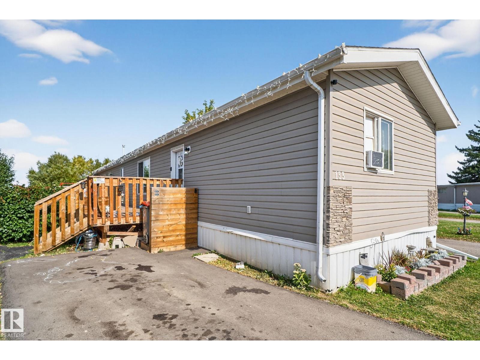 133 Willow Park Ests, Leduc, AB T9E 5S1