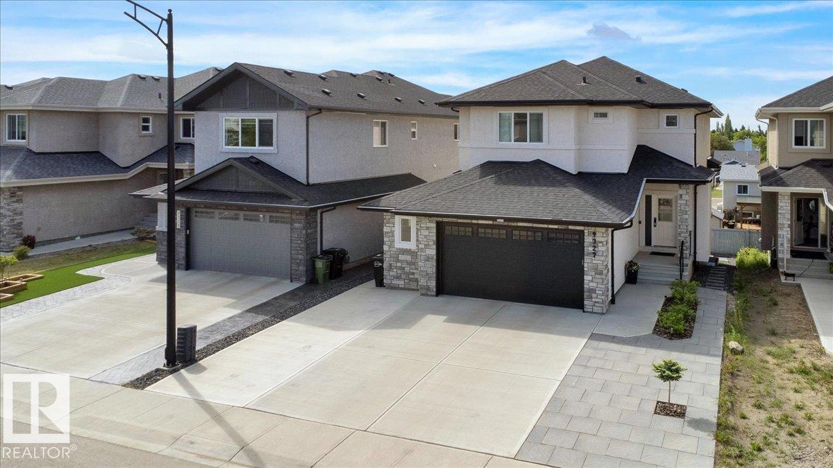 181 Av Nw Unit 9327, Edmonton, AB T5Z 0K2