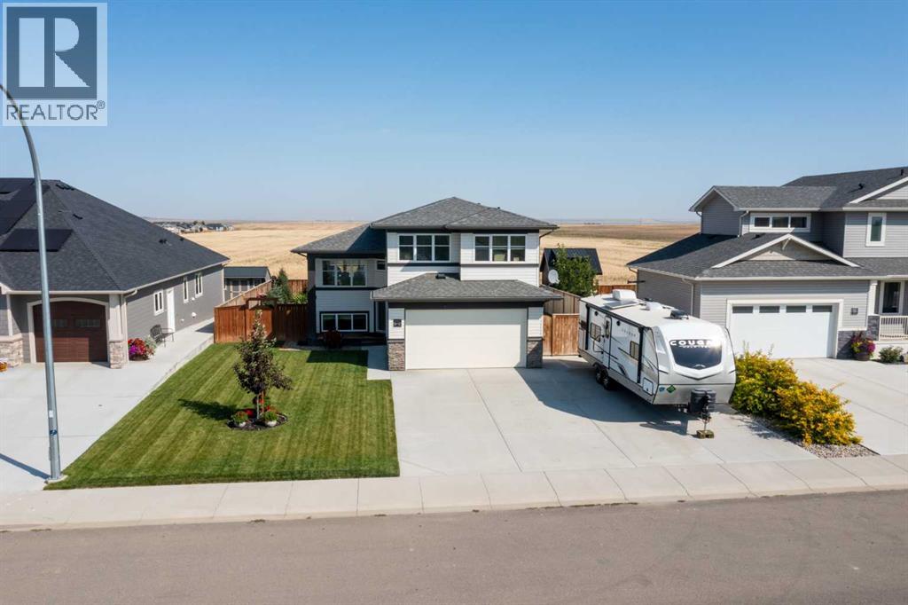 517 Kipp St, Nobleford, AB T0L 1S0
