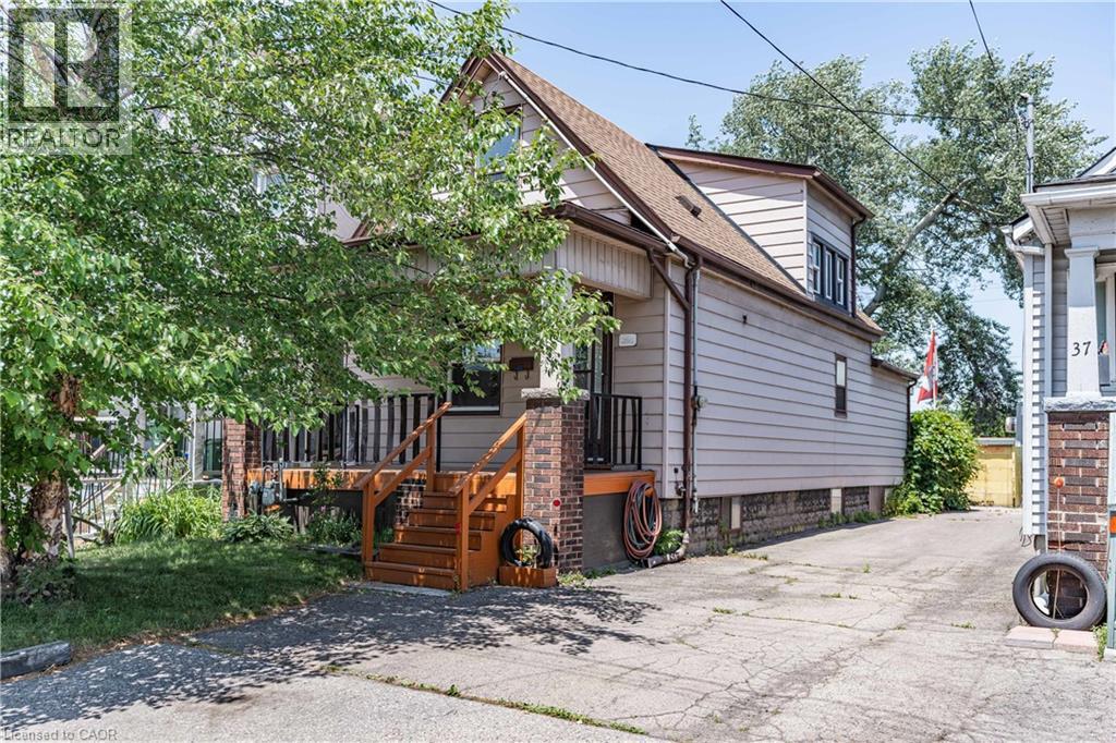 35 Gertrude St, Hamilton, ON L8L 4B7