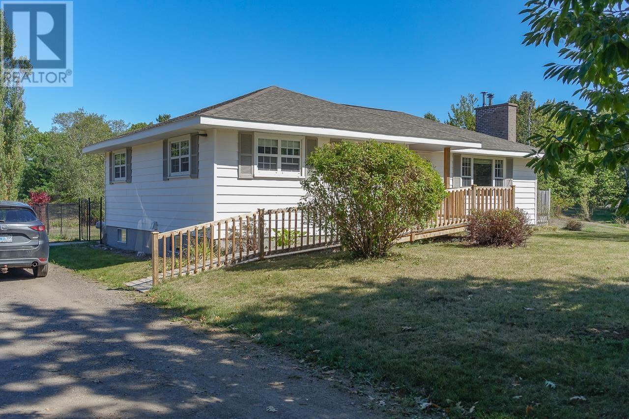 66 Forsythe Rd, Wolfville, NS B4P 2R2
