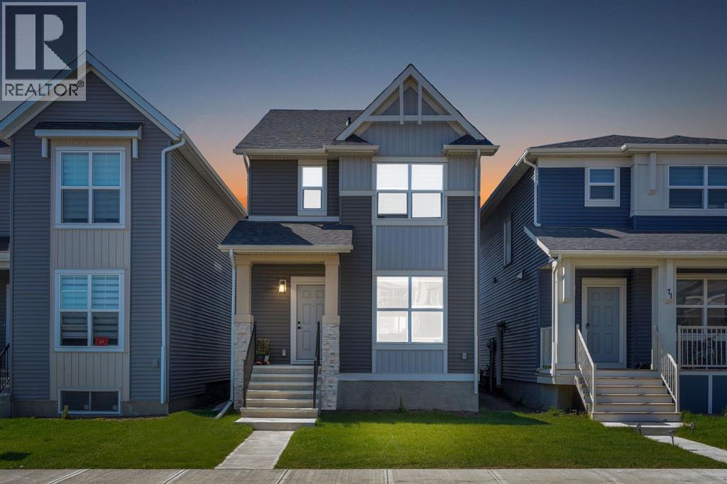 67 Corner Glen Gdns NE, Calgary, AB T3N 2L3