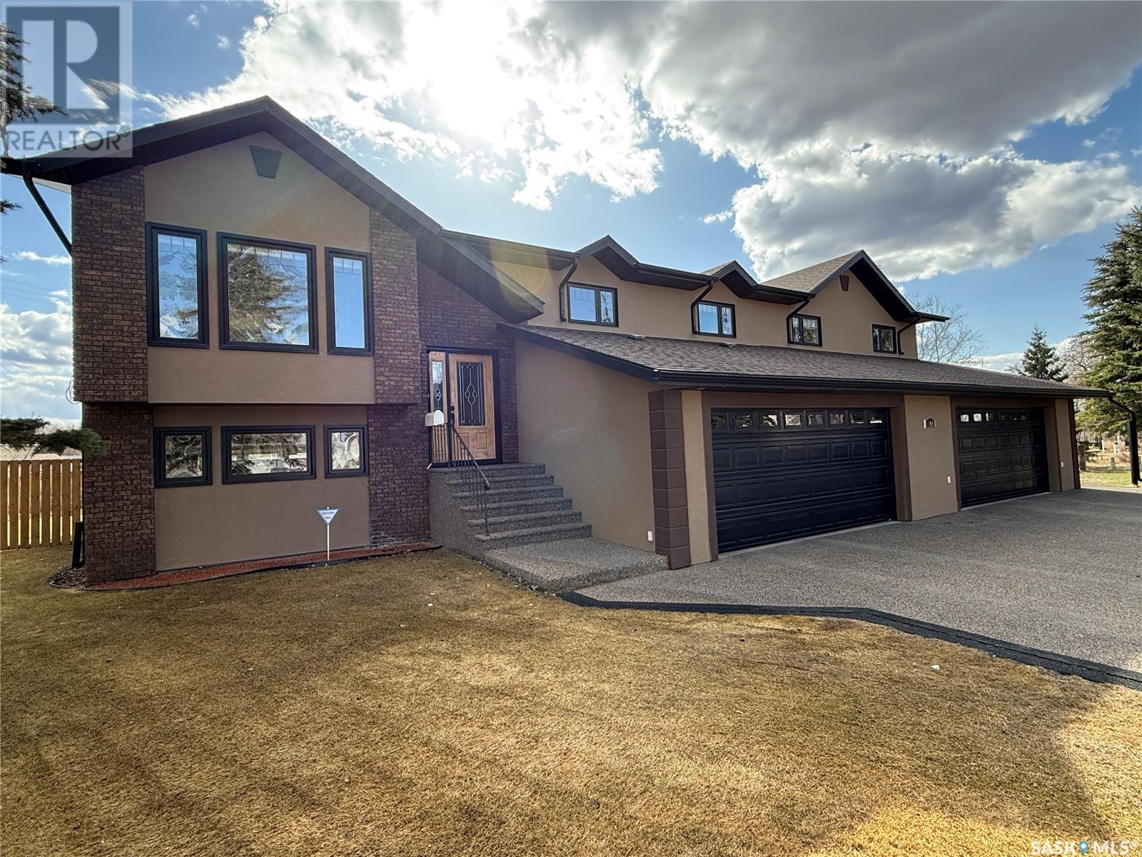 109 Parkview Pl, Shellbrook, SK S0J 2E0
