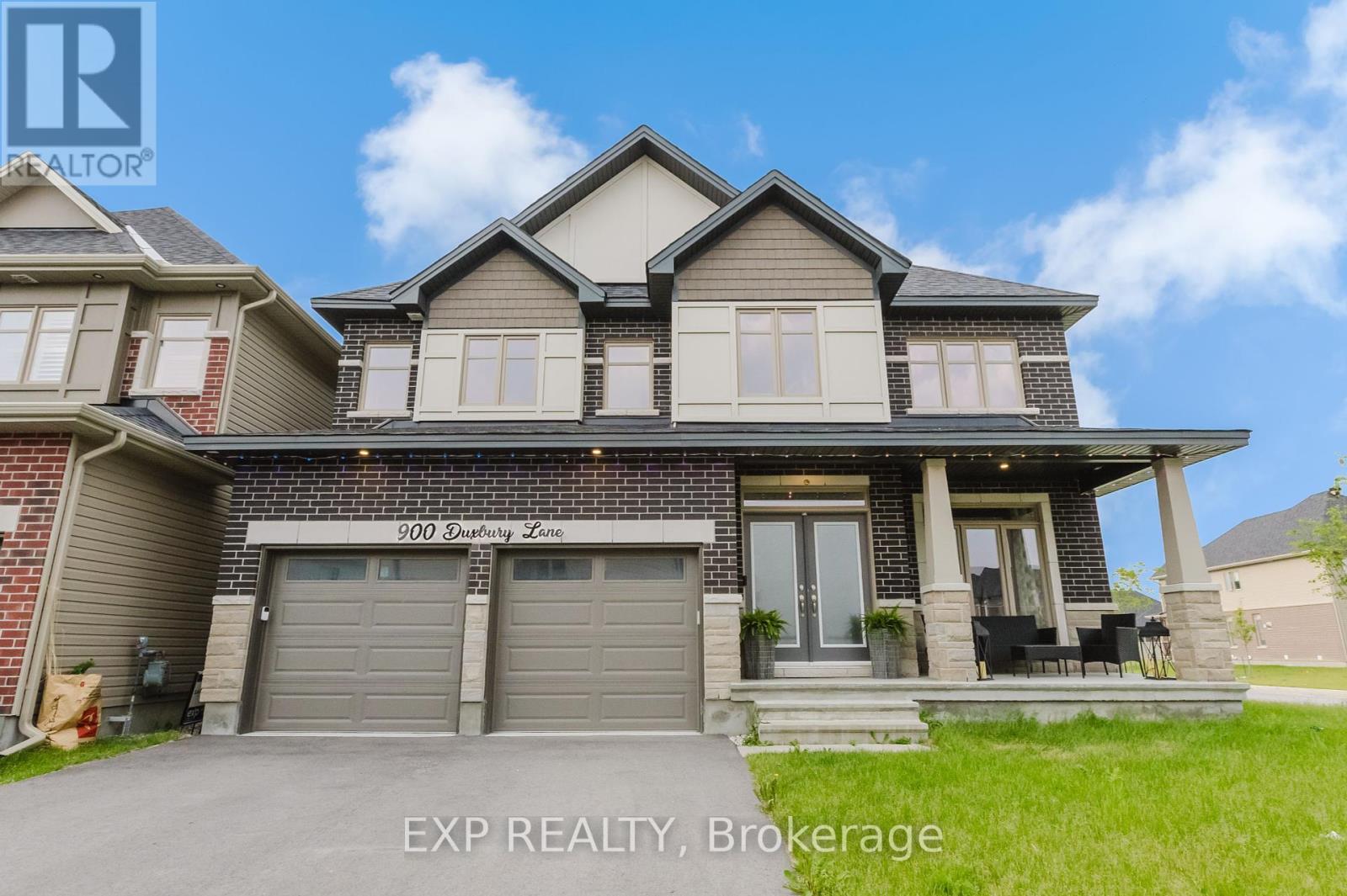 900 Duxbury Ln, Ottawa, ON K4M 1B2