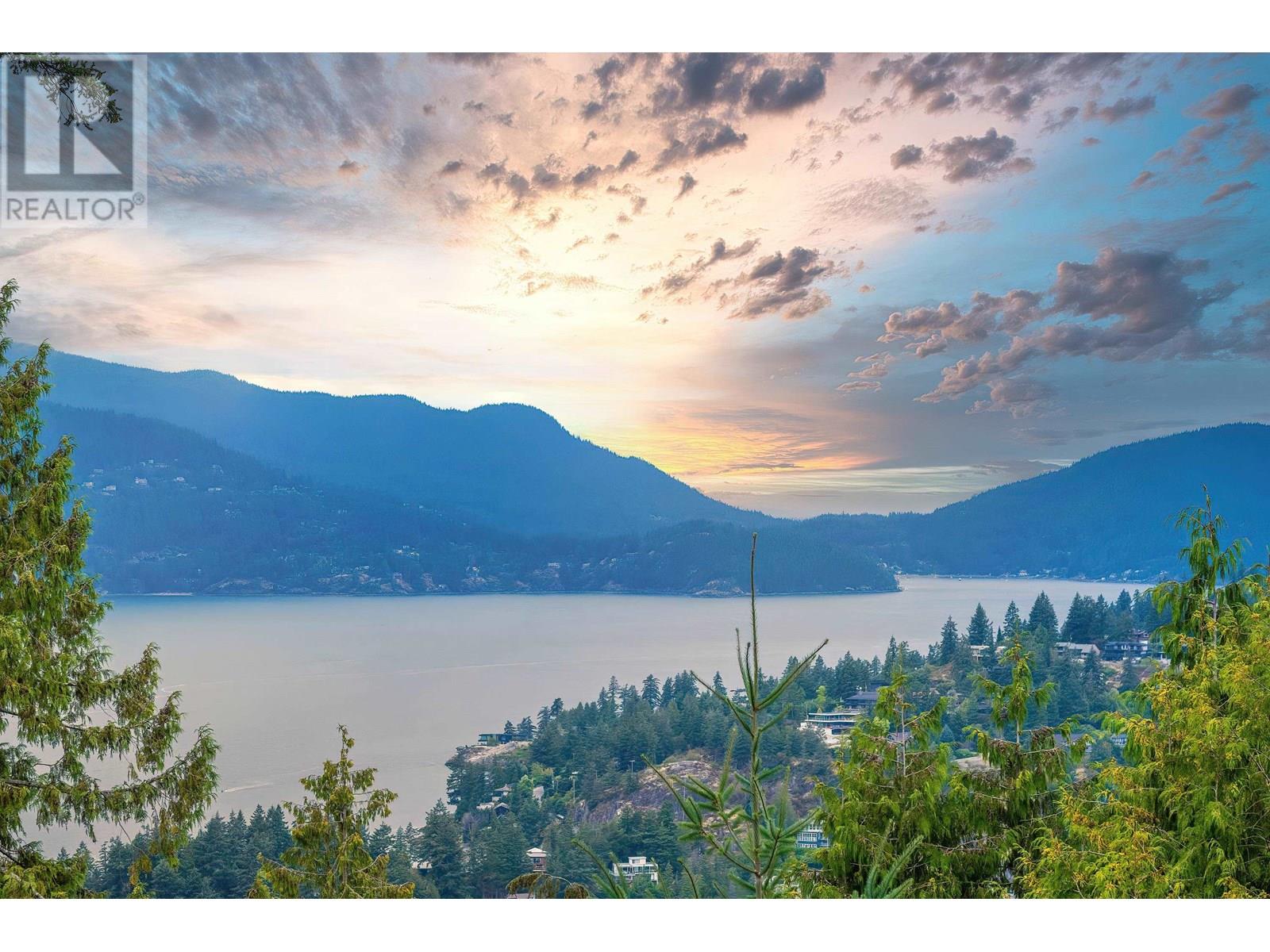 5343 Monte Bre Cres, West Vancouver, BC V7W 3A7