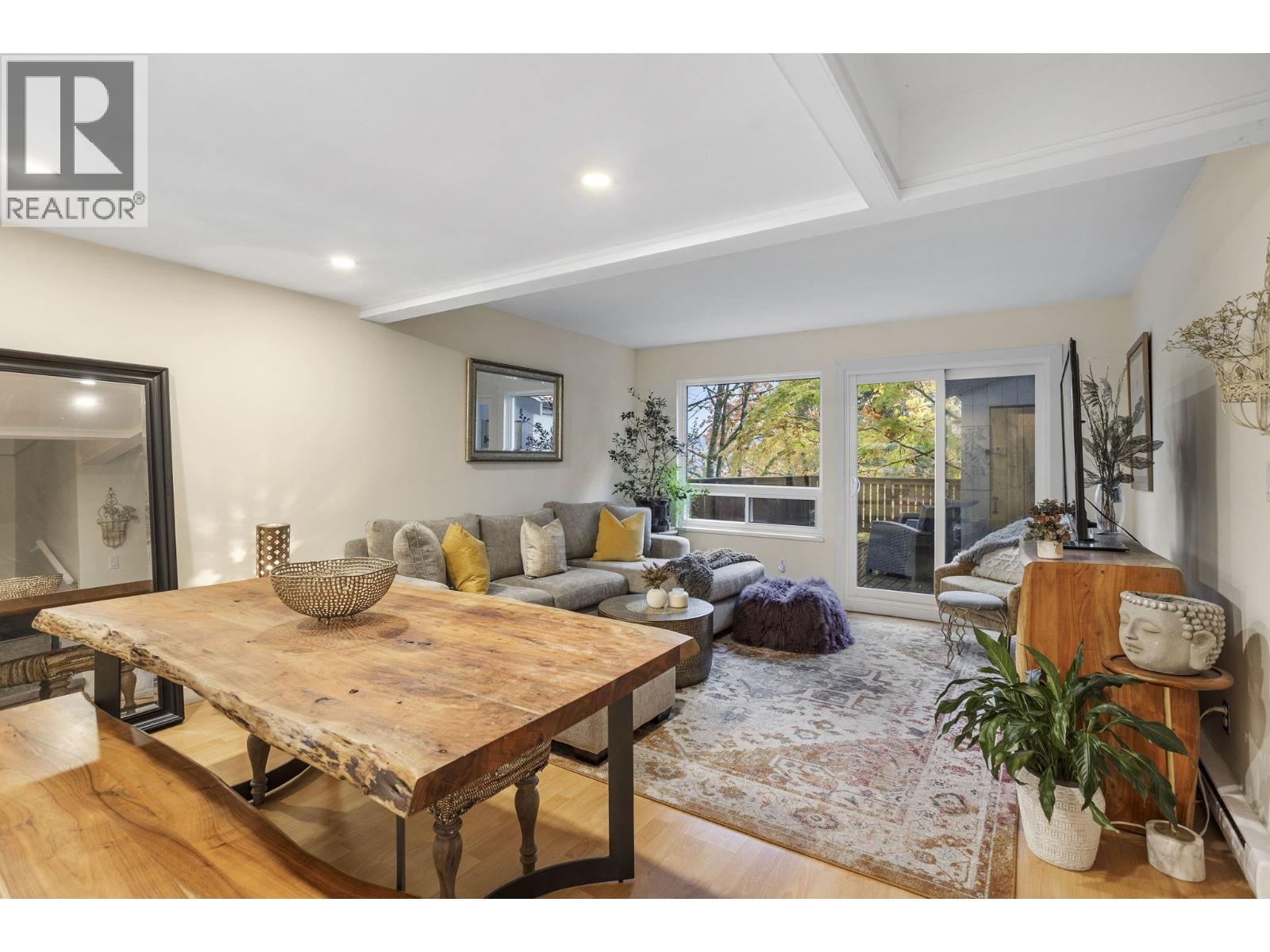 882 Cunningham Ln, Port Moody, BC V3H 3S4