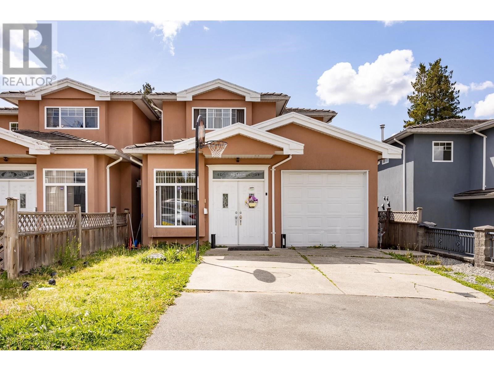 4316 Hurst St, Burnaby, BC V5J 1M9