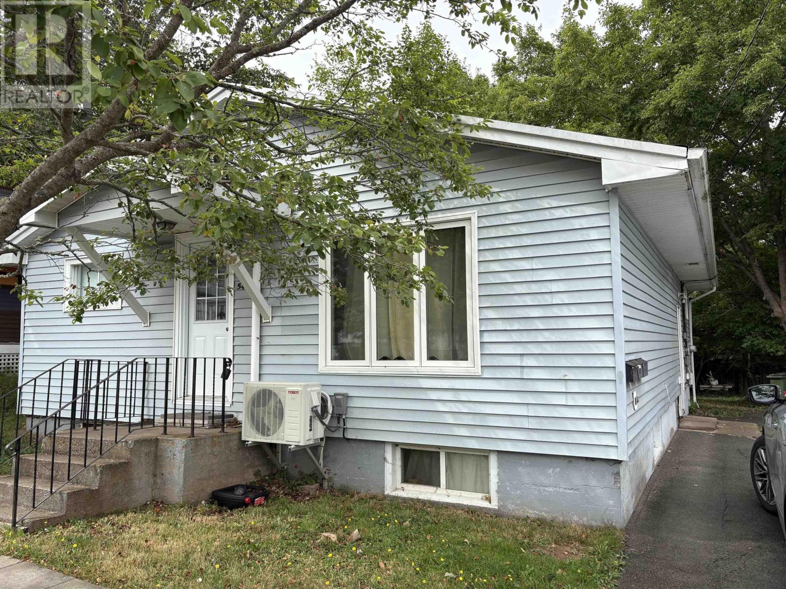 54 Lyman St, Truro, NS B2N 4S2