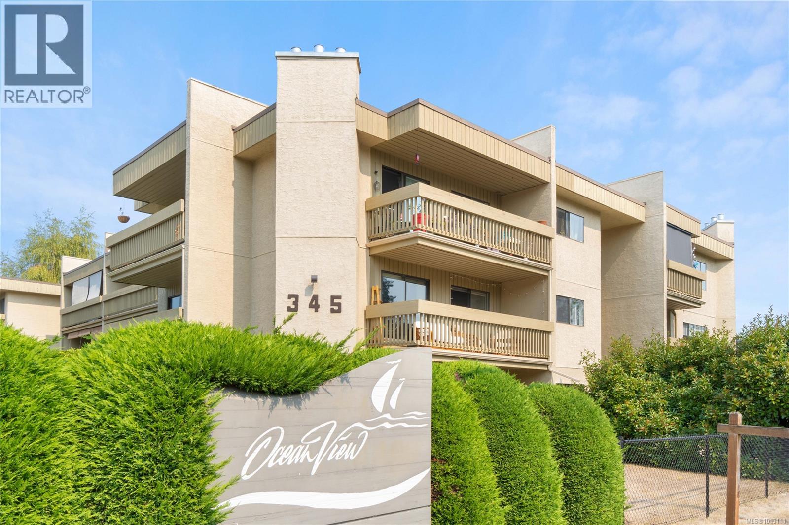 345 Morison Ave Unit 301 Ave, Parksville, BC V9P 1P6