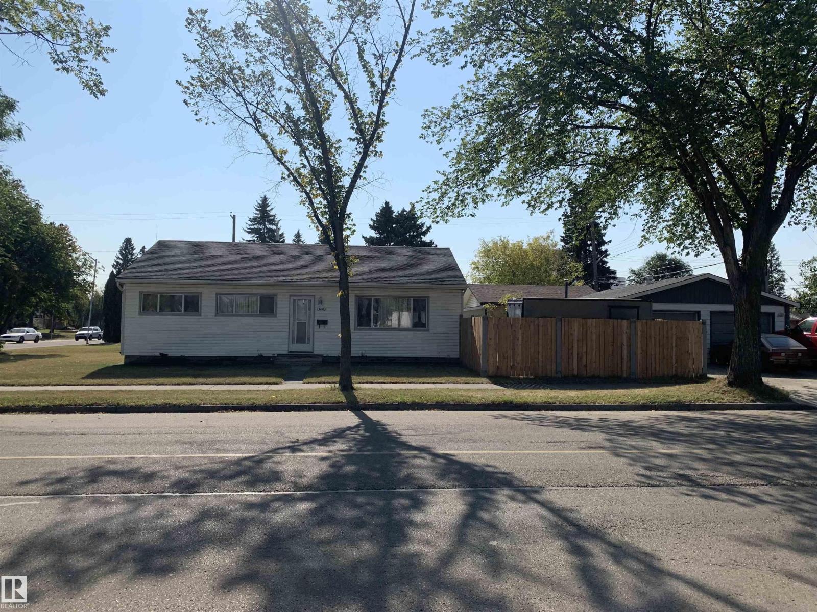 129 Av Nw Unit 13003, Edmonton, AB T5L 3K1