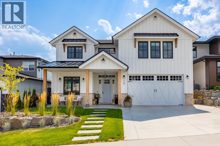 707 Lake Ct, West Kelowna, BC V1Z 0A3