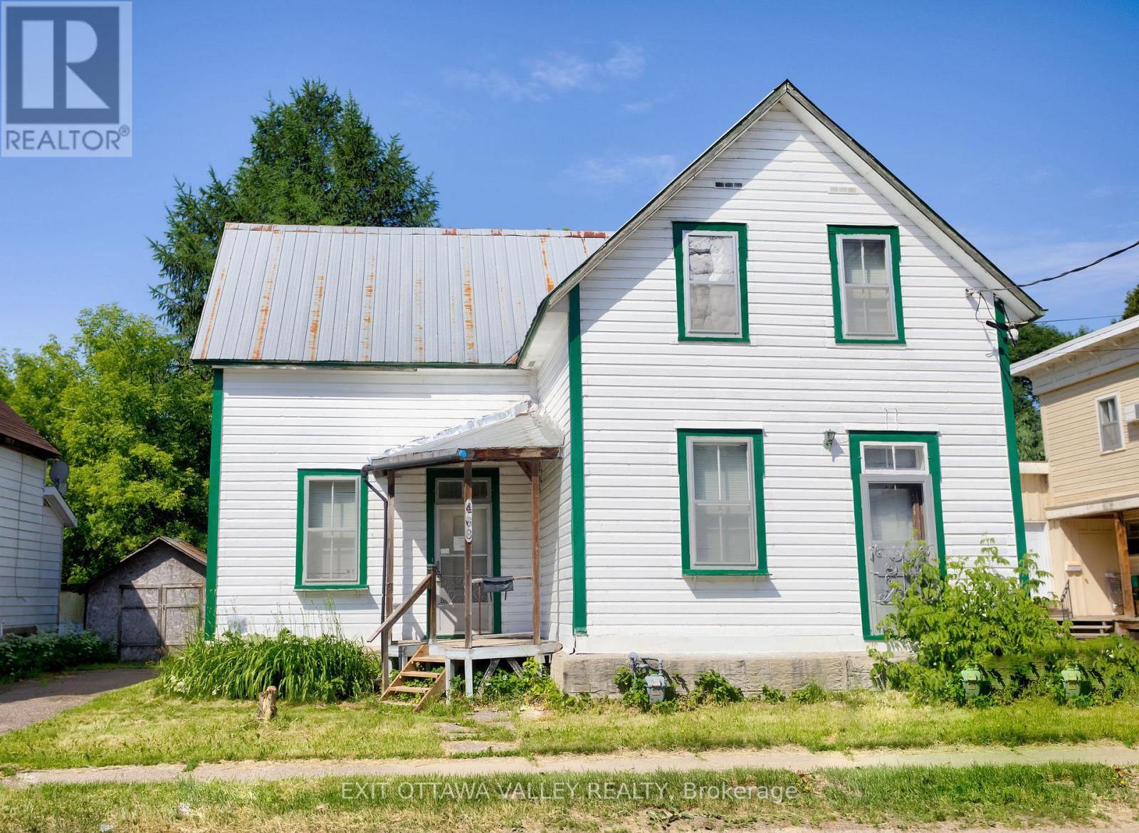 468 Moffat St, Pembroke, ON K8A 3Y1