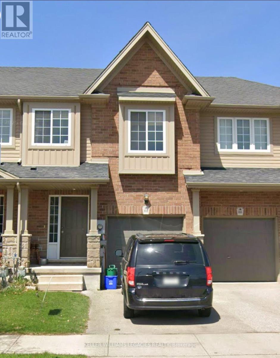 933 Zeller Cres, Kitchener, ON N2A 0C7