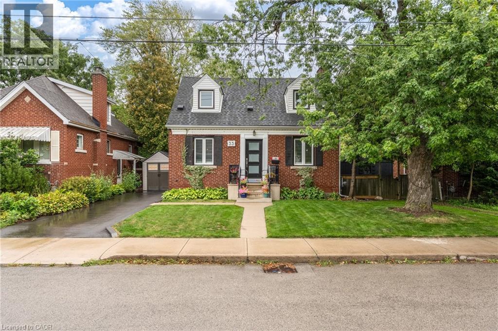 33 E 12th St, Hamilton, ON L9A 3X2