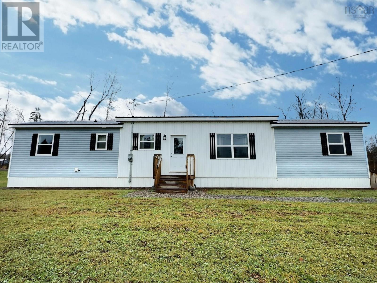 16 Seven Lee Way, Oxford, NS B0M 1P0