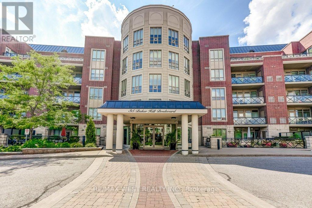 404 35 Baker Hill Blvd, Whitchurch-Stouffville, ON L4A 1H3