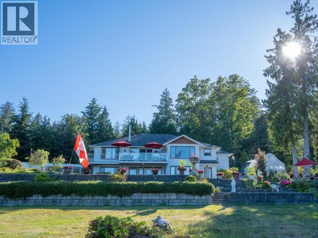 2108 Mahood Rd, Powell River, BC V8A 0L3