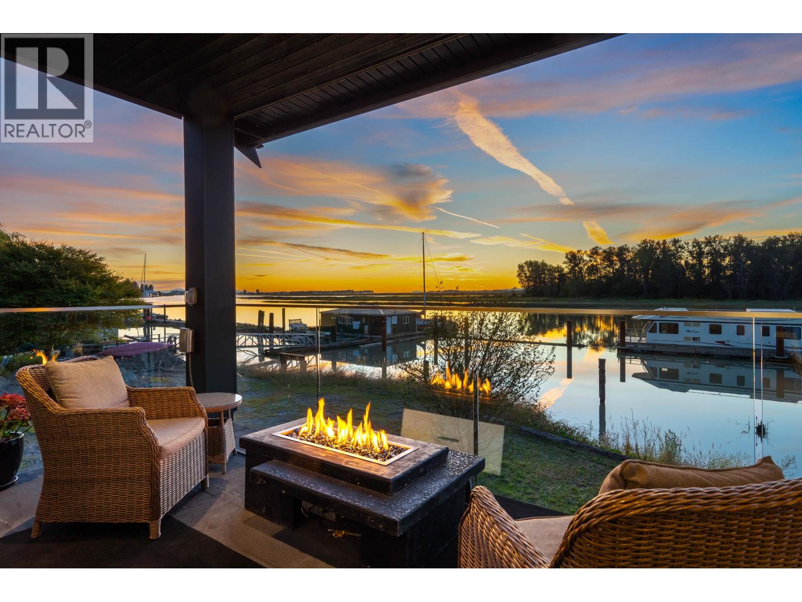 4259 W River Rd, Delta, BC V4K 1R9
