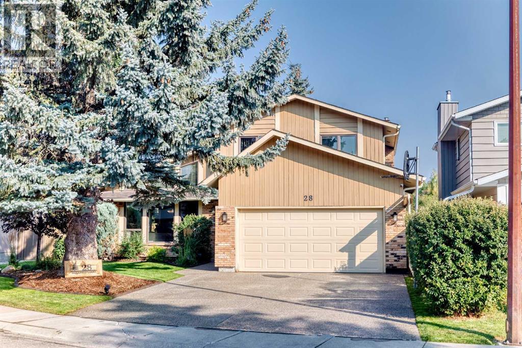 28 Woodfield Ct SW, Calgary, AB T2W 3W5