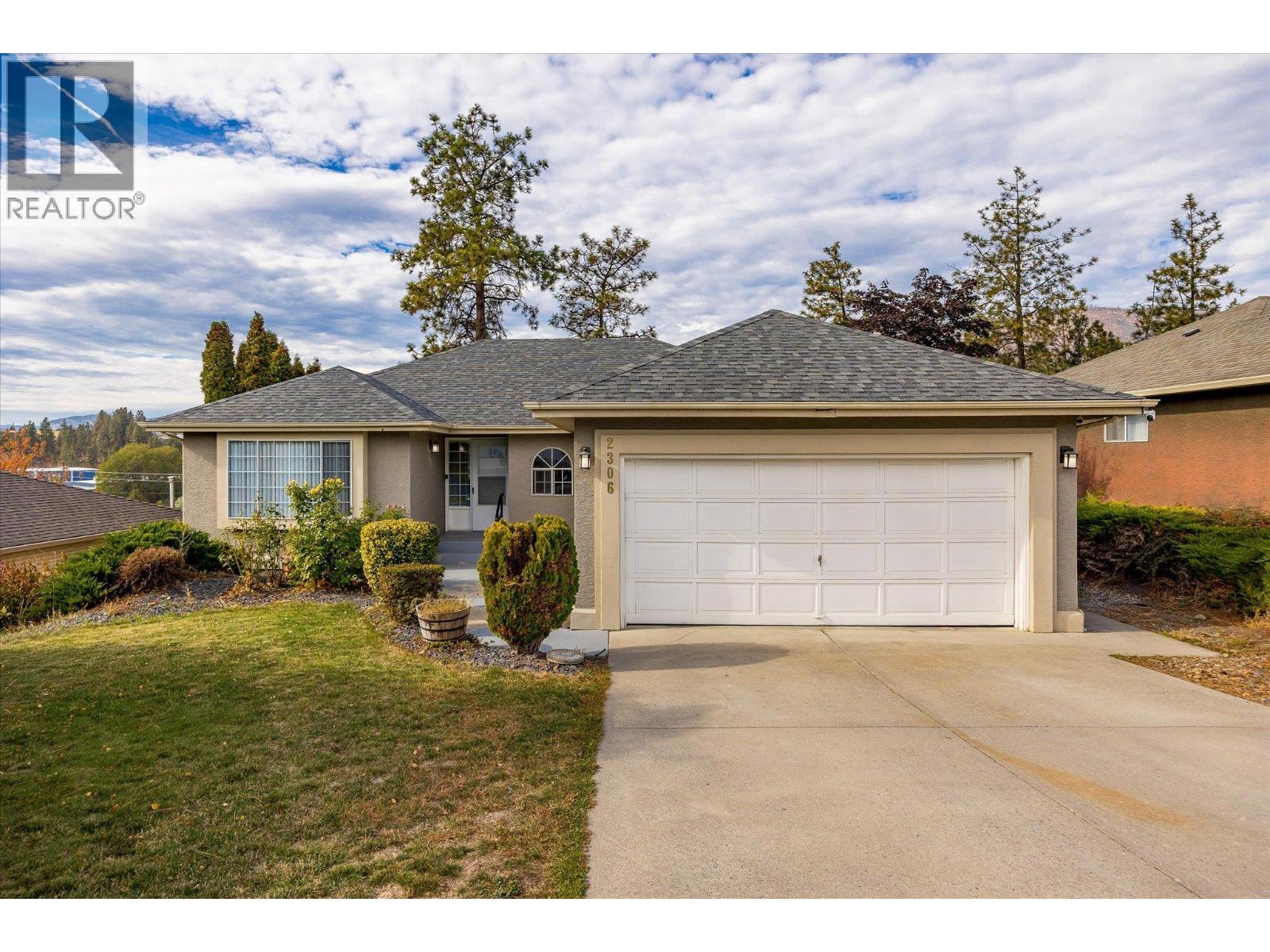 2306 Devon Ct, West Kelowna, BC V1Z 3L5