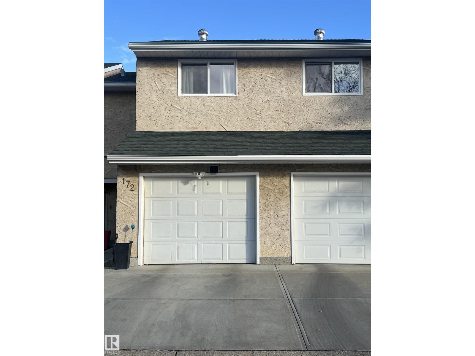 172 Callingwood Pl NW, Edmonton, AB T5T 2C6