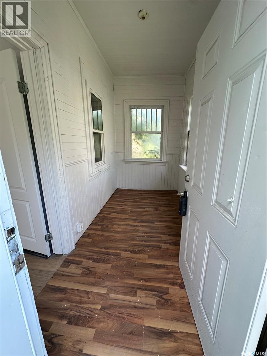 127 S Avenue S, Saskatoon, SK S7M 2Z7