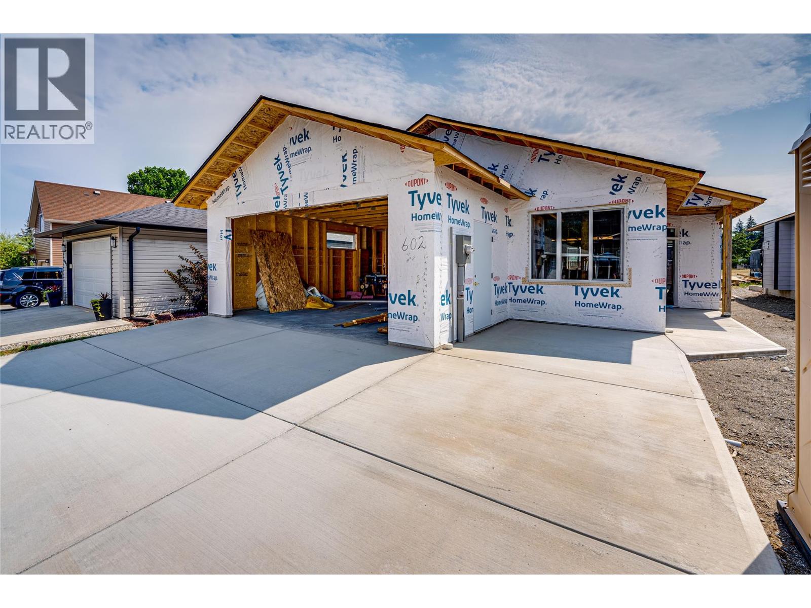 602 Nighthawk Ave, Vernon, BC V1H 2A1