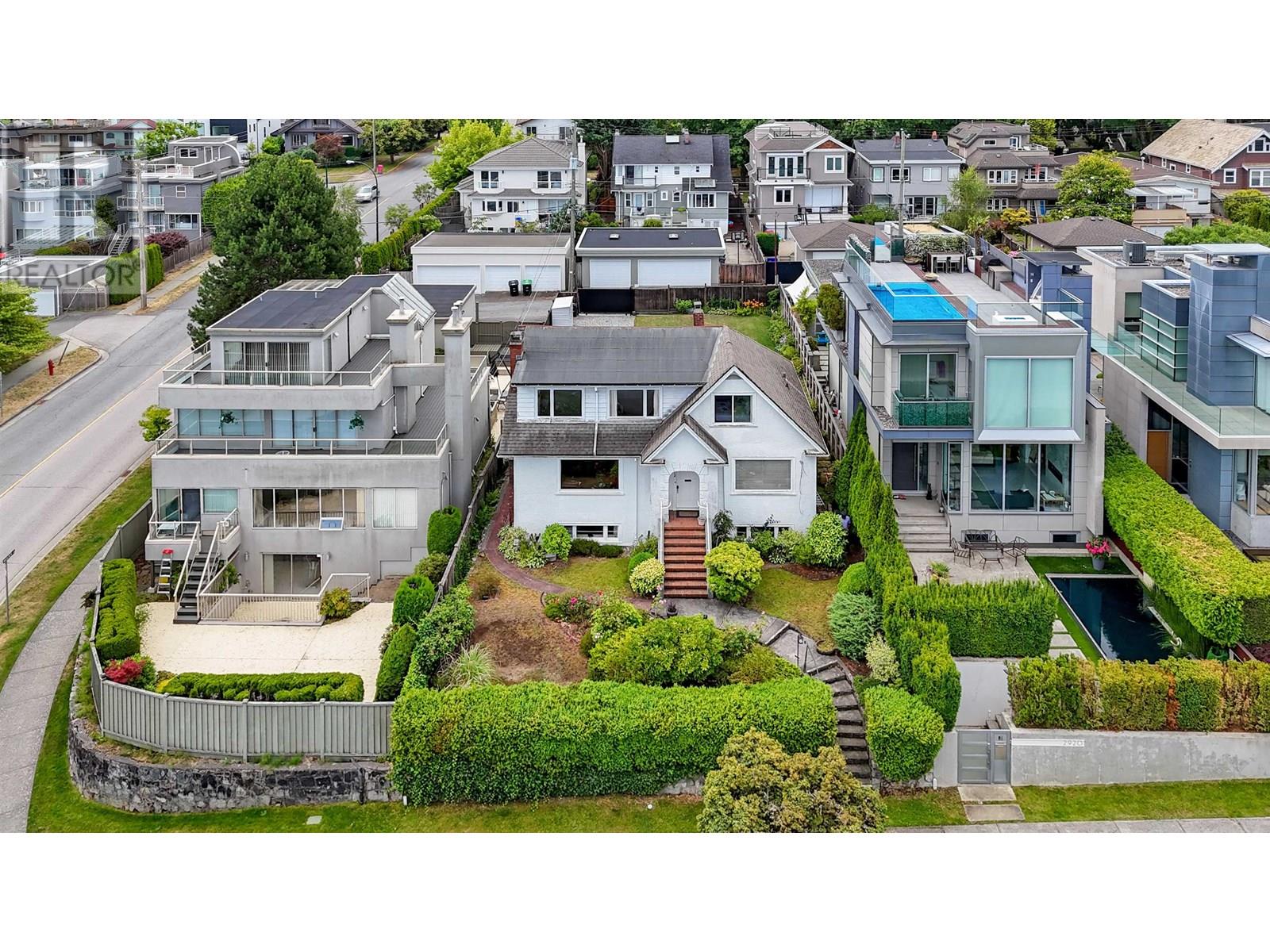 2912 W 27th Ave, Vancouver, BC V6L 1W3