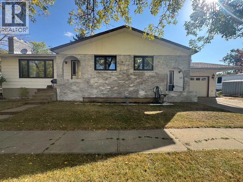 62 Street Unit 3807, Camrose, AB T4V 3B5