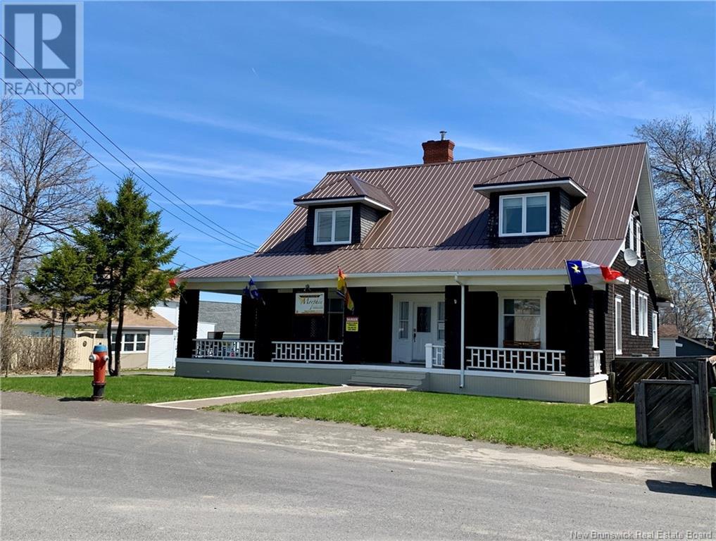 7 Ritchie, Campbellton, NB E3N 1Z3