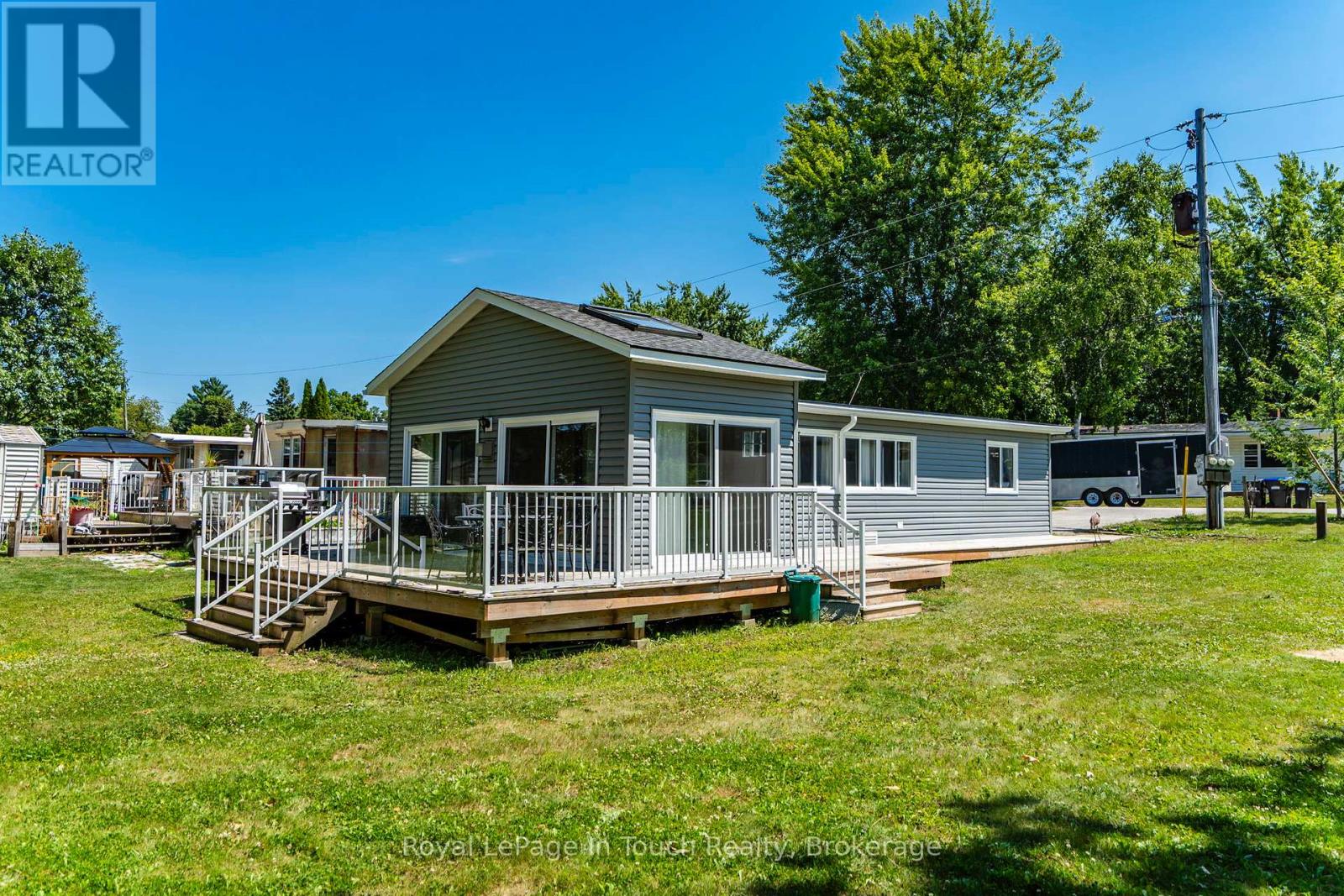 30 Lakeshore Rd, Midland, ON L4R 0B9