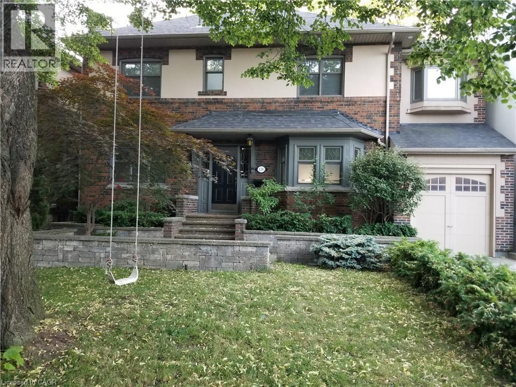 136 Humbercrest Blvd, Toronto, ON M6S 4L3
