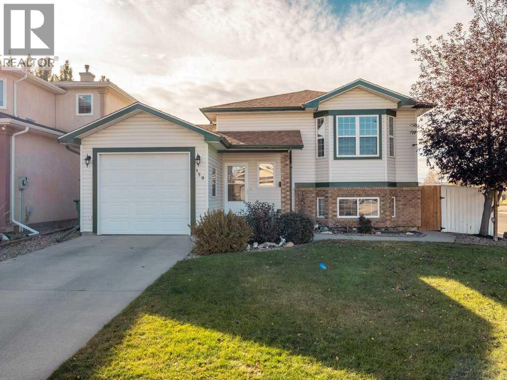 159 Cougar Cres N, Lethbridge, AB T1H 6K9