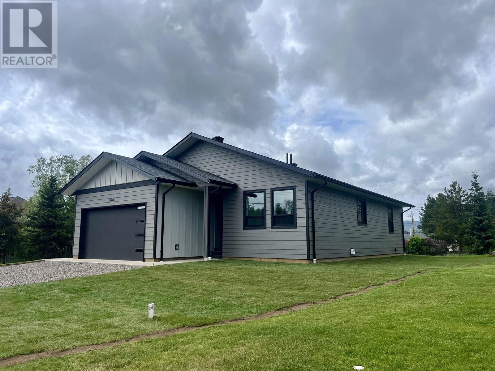 1661 Telegraph St, Telkwa, BC V0J 2X0