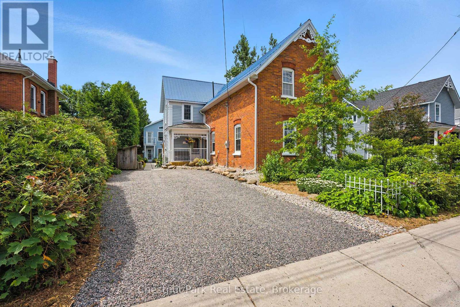 212 James St, Bracebridge, ON P1L 2B8
