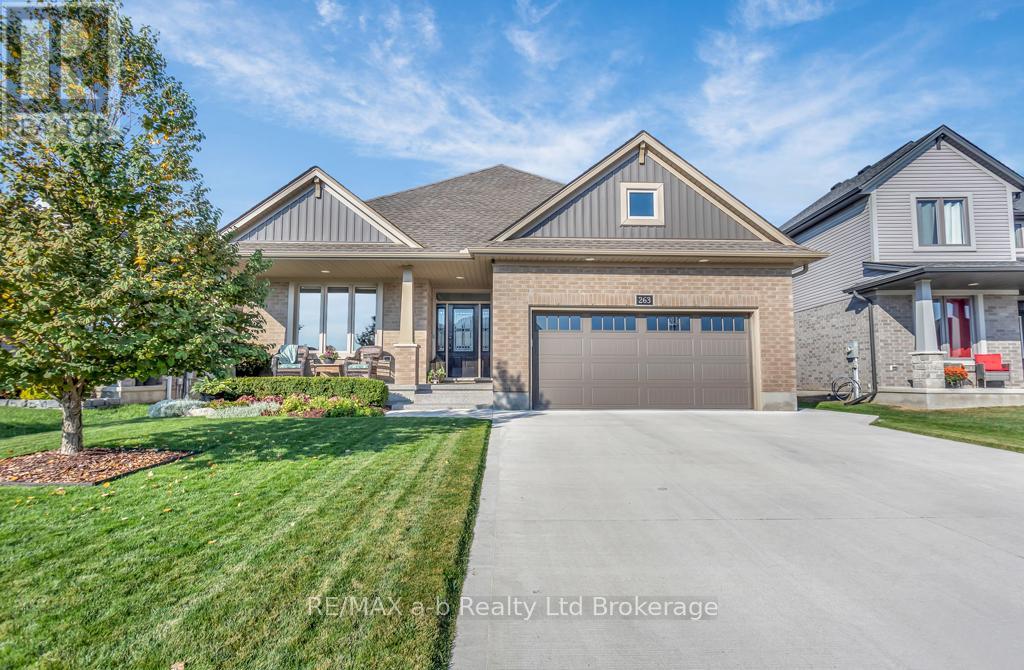 263 Wilson Ave, Tillsonburg, ON N4G 0H3