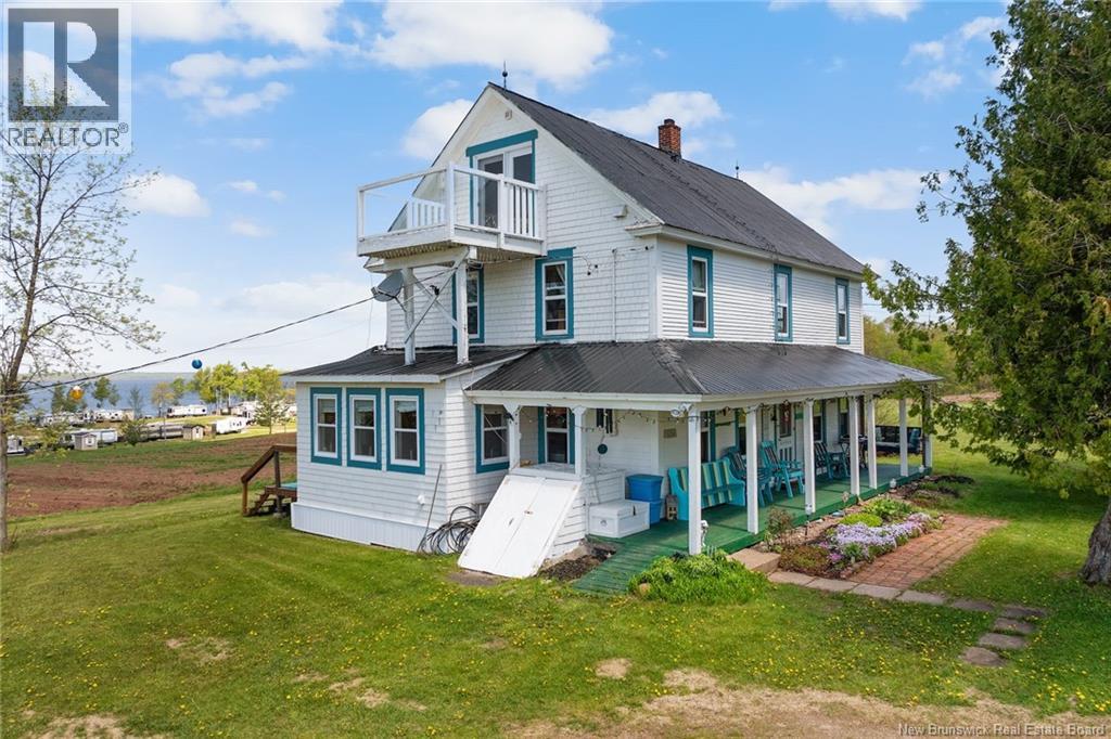 152 Mclean Rd, Cumberland Bay, NB E4A 3K1