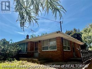 1947-1953 Talbot Rd, Kingsville, ON N9Y 2E4