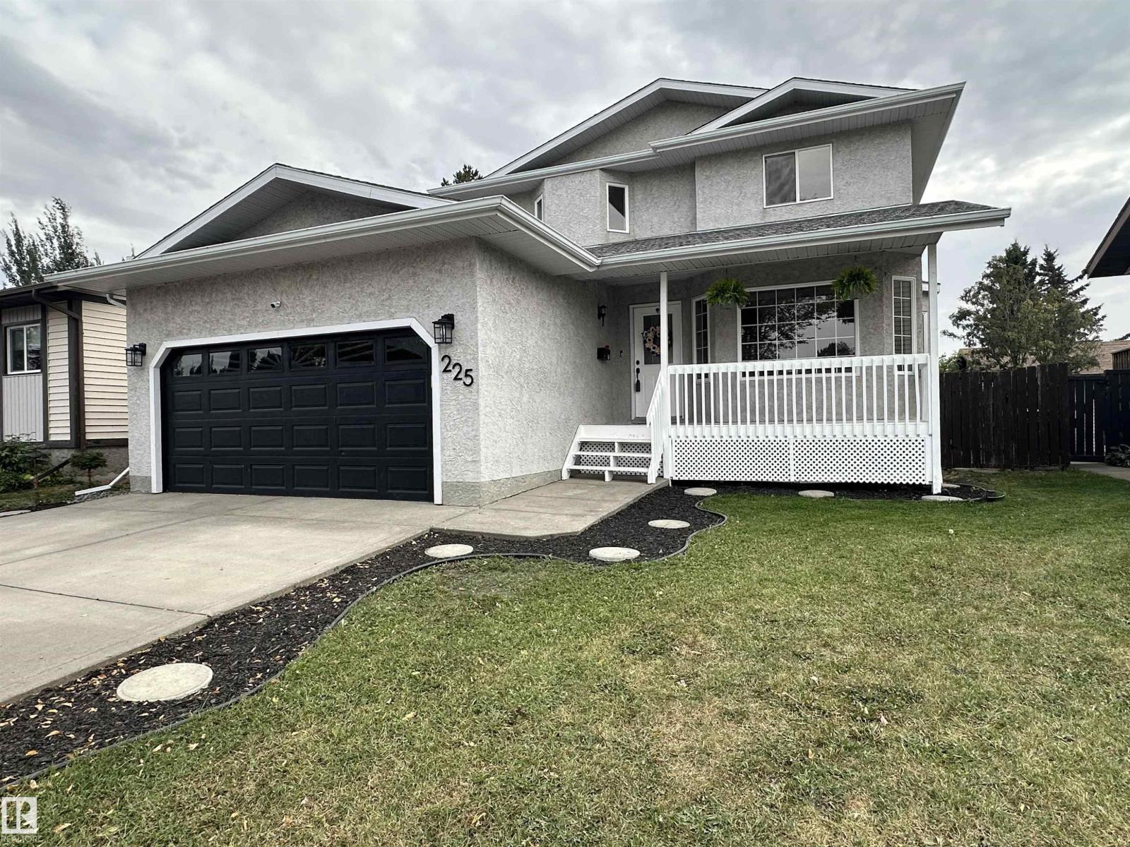 225 Parkview Dr, Wetaskiwin, AB T9A 3J8